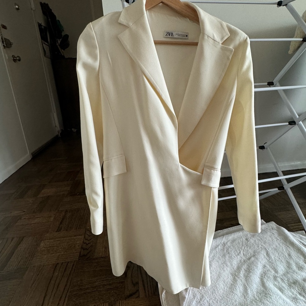 Dress/jacket - Picture 3 of 3